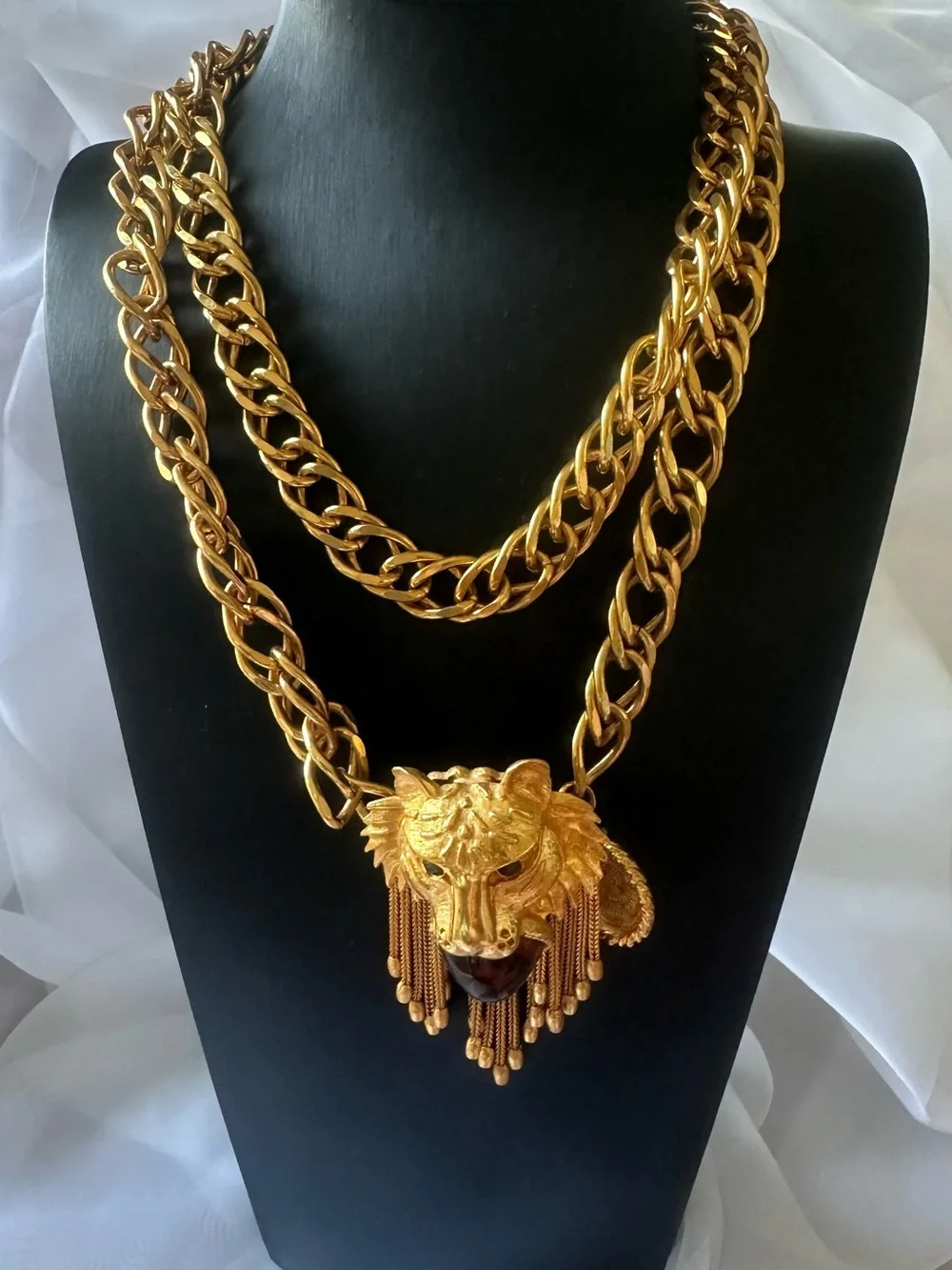 Vintage Pauline Rader Gold Lion Head Statement Belt